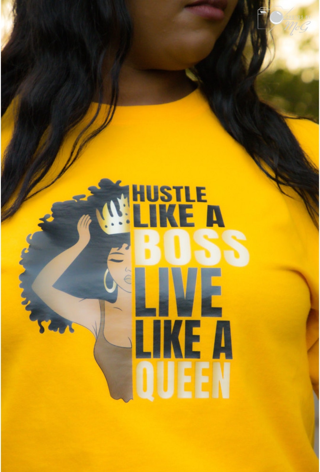 Live Like A Queen T-shirt